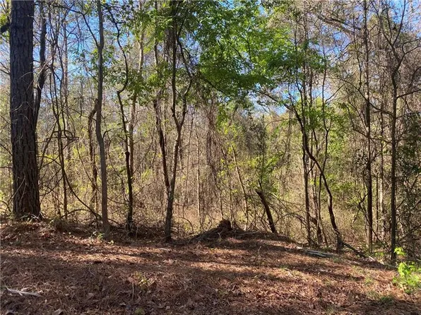26 8th St, Phenix City, AL 36869