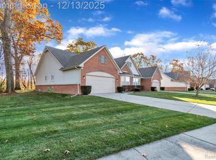 23605 N Park Dr, New Boston, MI 48164