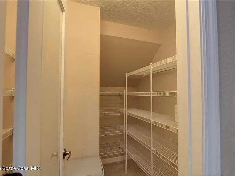 8810 Napolo Dr — Photo 7