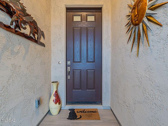 3rd image of 1932 N Pinyon Ln