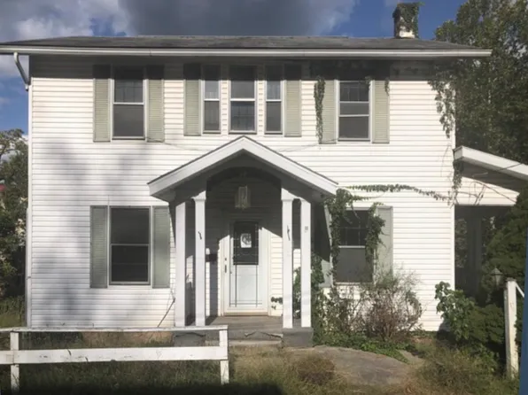 106 Madison St, Fairview, WV 26570