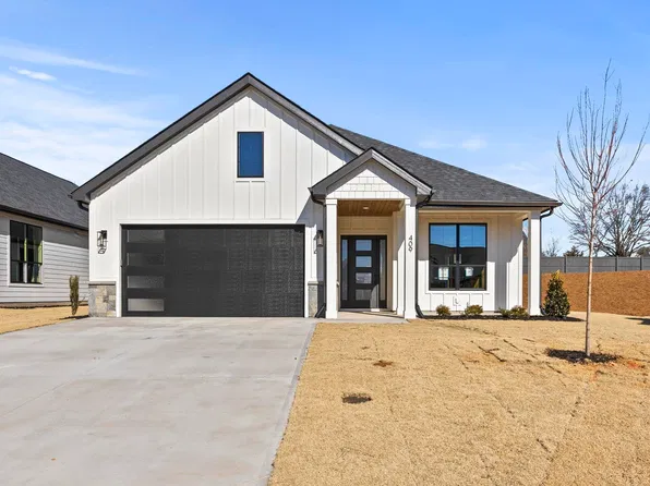 409 Coltop Ct, Simpsonville, SC 29681