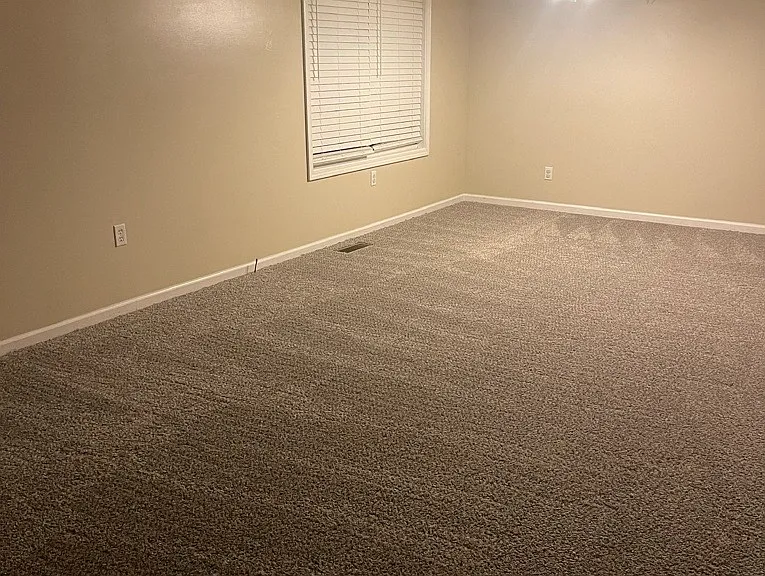 12 Amy Ave #A — Photo 6