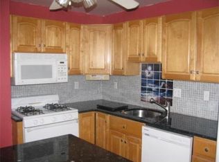 16 Shore Rd, Plymouth, MA 02360