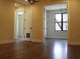 138 Irving Ave #2R, Brooklyn, NY 11237