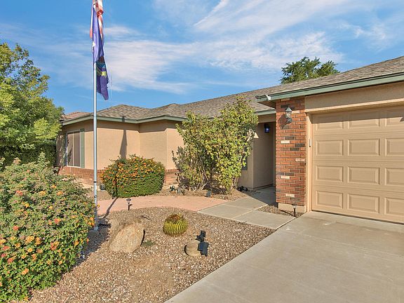 4th image of 3772 E Sandwick Dr