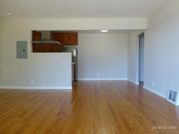 3rd image of 755 Burnett Ave APT 12