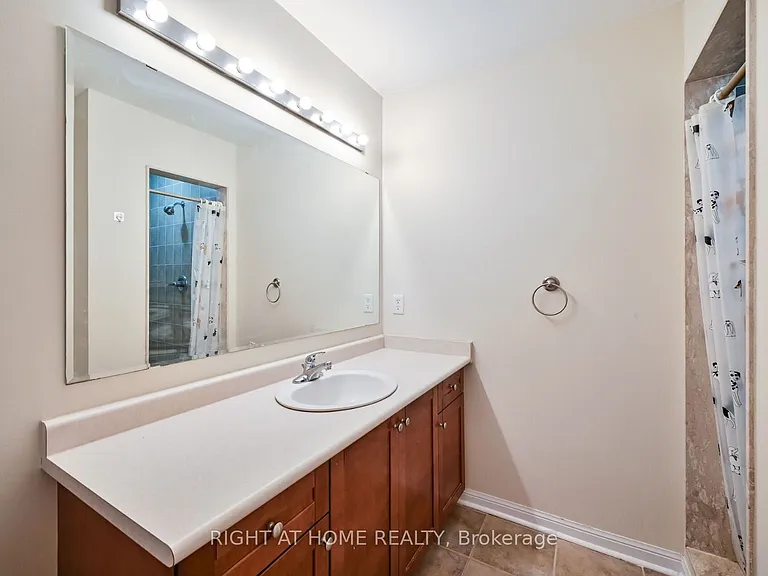 842 Luxton Dr — Photo 21