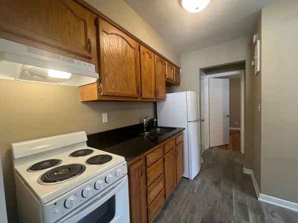 638-642 Snelling Ave South