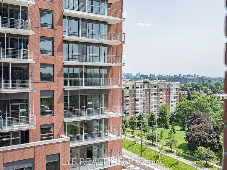 4010 Eglinton Ave W #922 — Photo 23