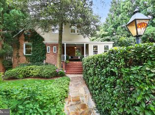 2409 Military Rd, Arlington, VA 22207