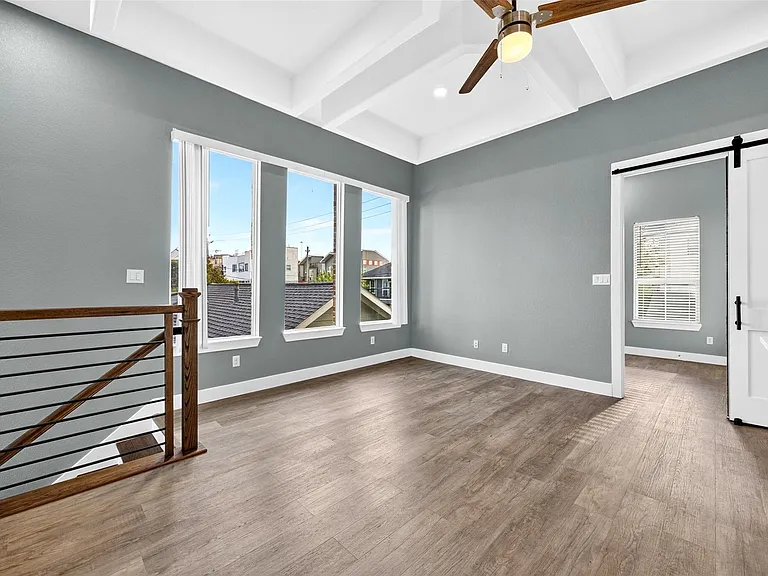2310 Detering St #B — Photo 11