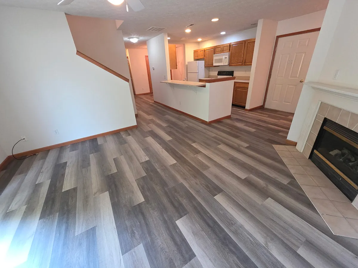 Building Photo - 1042 Cumberland Ave