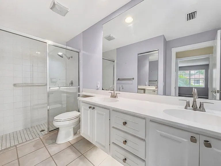 5712 Drummond Way — Photo 7