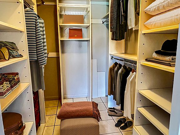 4th image of 2349 N 37th Ave #2349