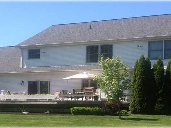 4th image of 10070 Brookfield Dr
