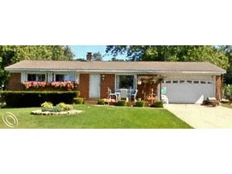 3742 Lotus Dr photo 1