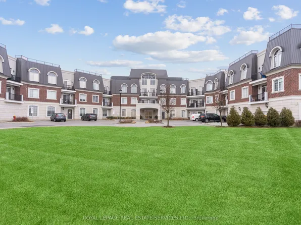 2300 Upper Middle Rd W #207, Oakville, ON L6M 0T4