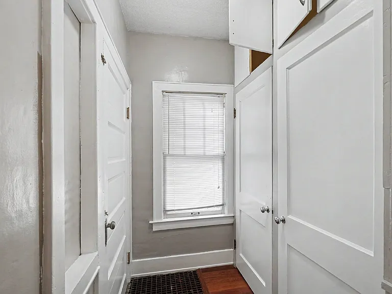 207 Marquette Ave #2 — Photo 12