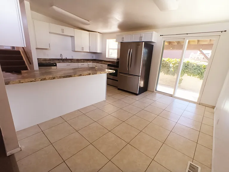 4040 S Bonniewood St — Photo 3