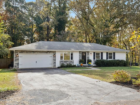 2nd image of 8304 NW Landmark Dr