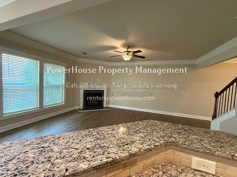 1045 Township Cir — Photo 17