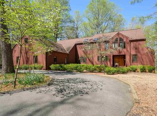 3160 Waverly Dr, Charlottesville, VA 22901