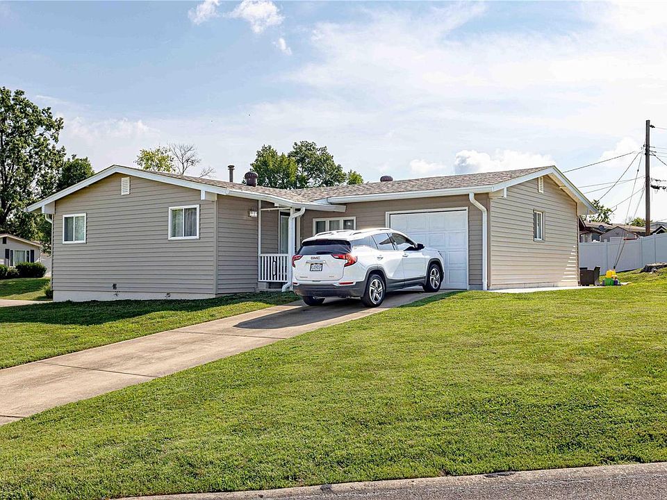 1st image of 125 Freeman Dr