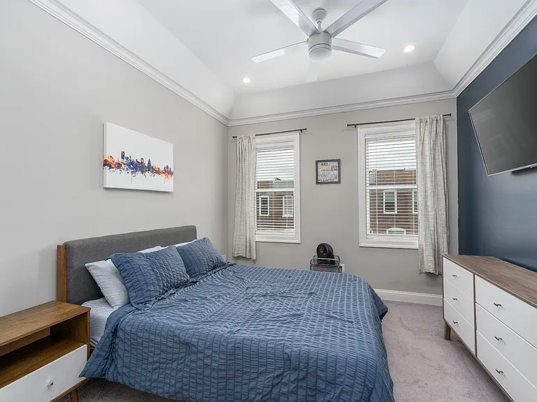 216 S Robinson St — Photo 12
