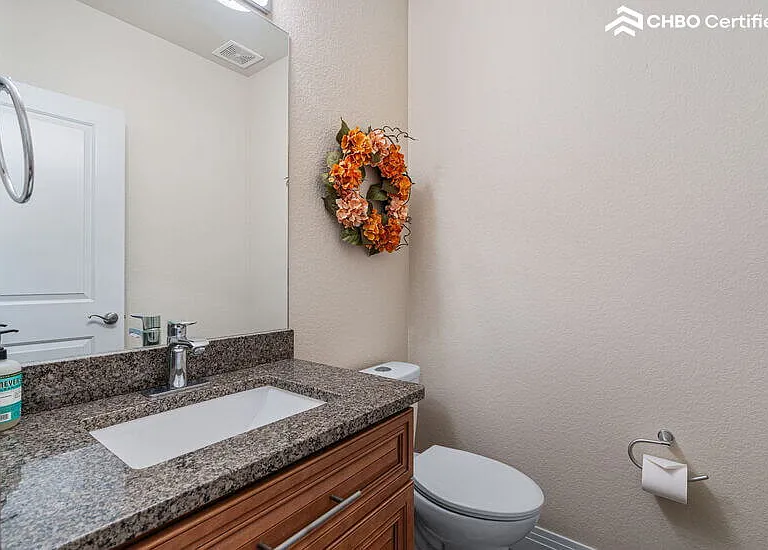 1131 S Balsam Ct — Photo 35