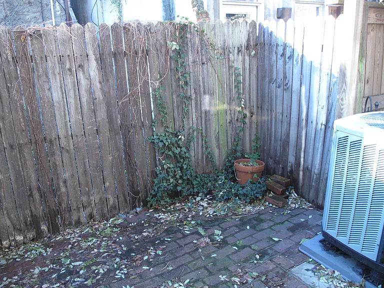 1028 Patapsco St — Photo 23