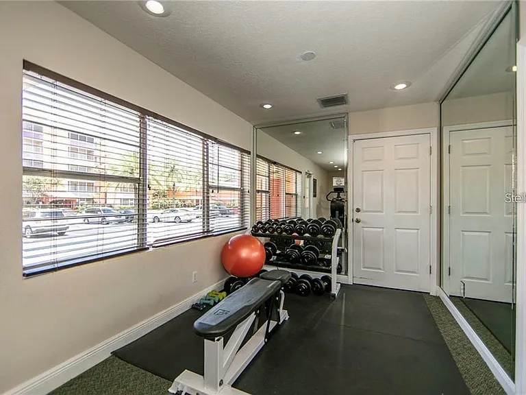 1100 Delaney Ave #F306 — Photo 37