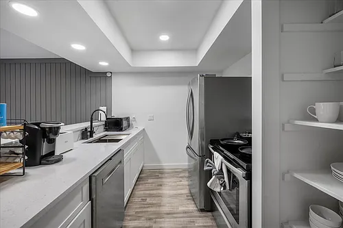 6413 Chimney Creek Cir Photo 1