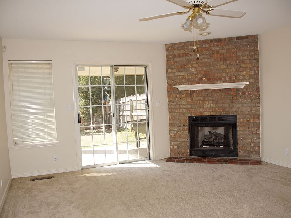 1st image of 13024 E 39th Pl