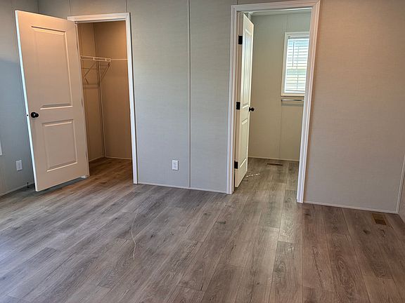 5th image of 2322 Maclaren Dr #425