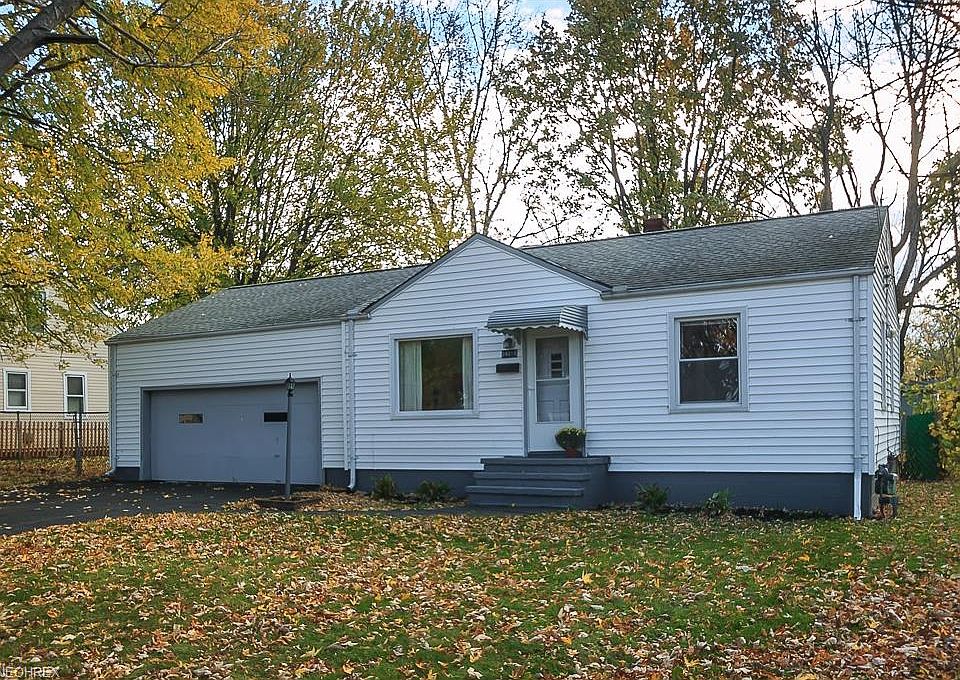 1st image of 34018 Victor Dr