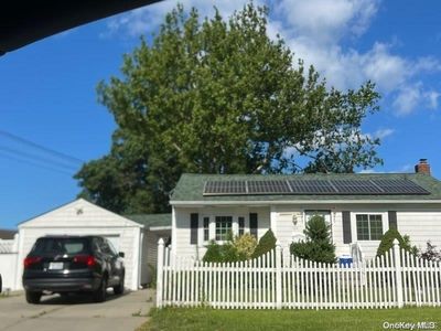 154 Charter Oaks Avenue, Brentwood, NY, 11717
