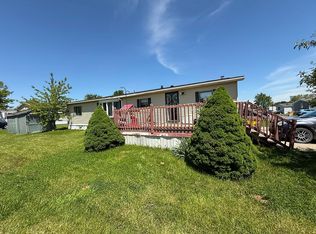 29587 Danbury Ct, Chesterfield, MI 48051
