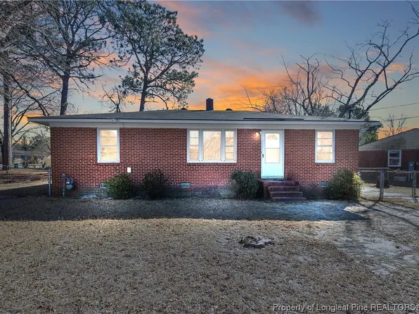 5305 Bayleaf Dr, Fayetteville, NC 28304