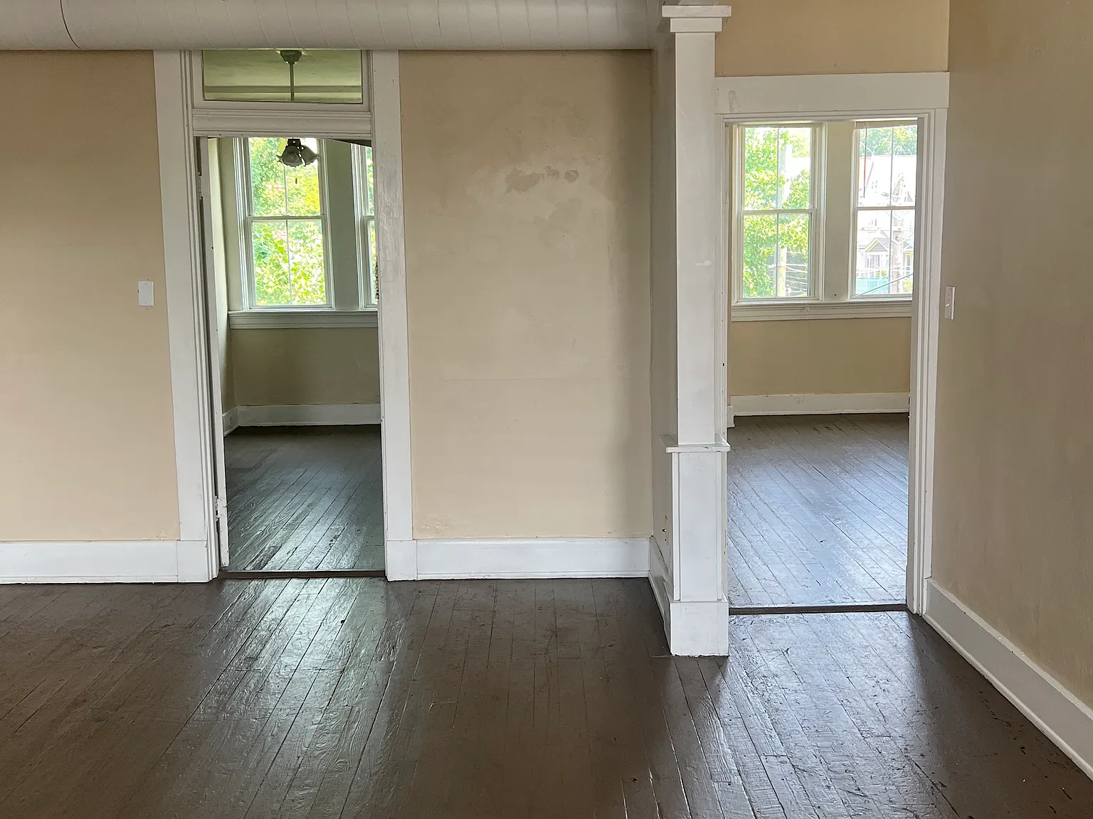 315 Warner St — Photo 1