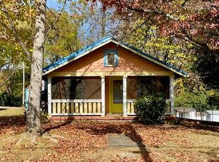 377 1st St, Andrews, NC 28901