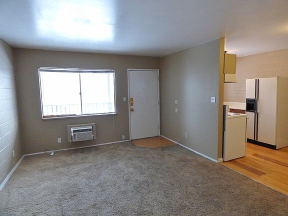 2nd image of 805 S Cheyenne St #1525