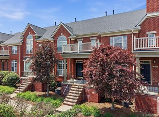 1528 Devon Ln, Troy, MI 48084