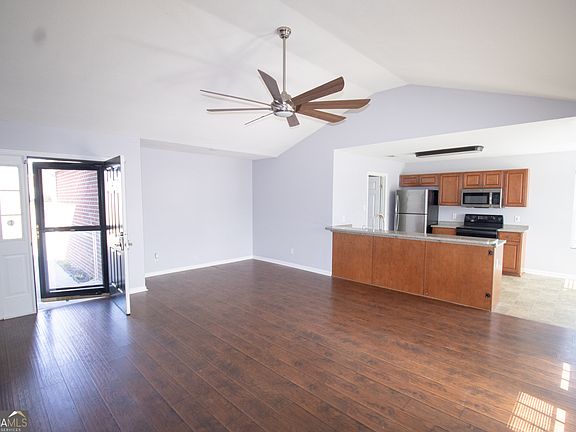 2nd image of 8002 Ponderosa Pine Blvd