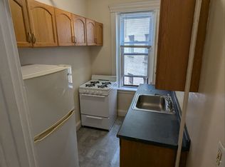 360 Riverway St #21, Boston, MA 02115
