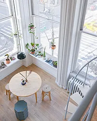 Rented by R New York