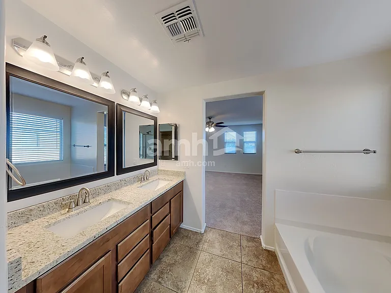 2865 S Hansen Dr — Photo 11
