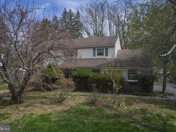 2203 Turk Rd, Doylestown, PA 18901