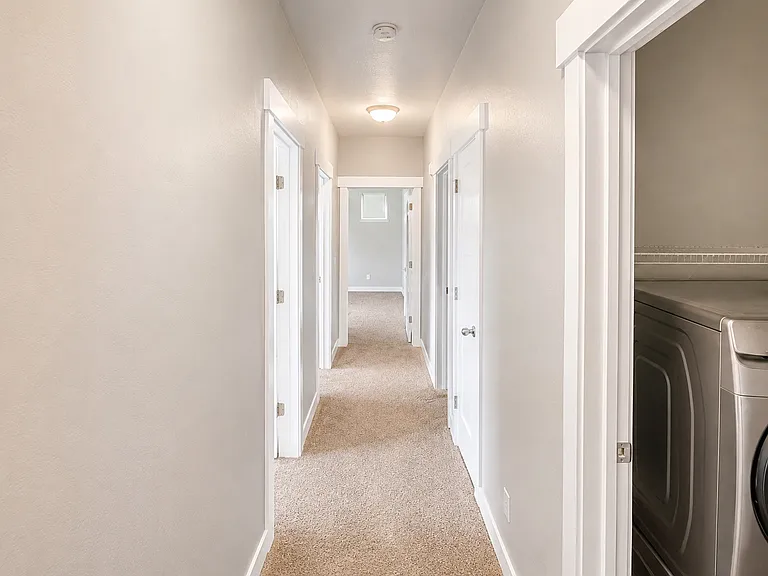 1806 W Newcastle Ln #B304 — Photo 2