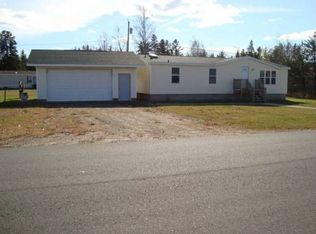 8 Dove Ln, Ishpeming, MI 49849